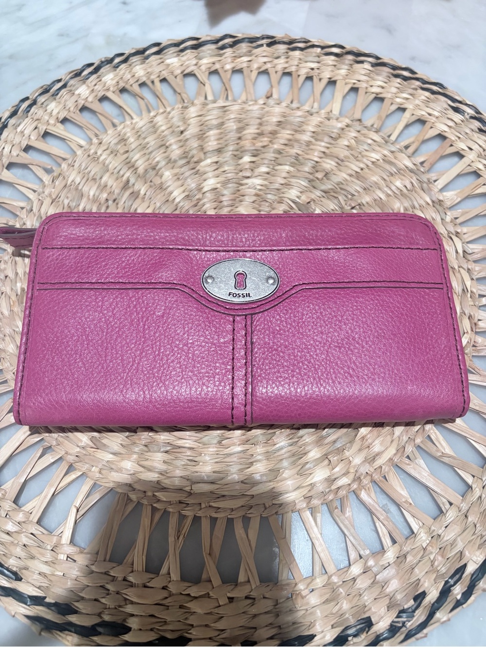 Fossil Magenta Pebbled Leather Zip Around Wallet